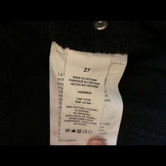 NWOT Dynamite Black Denim Shorts - Picture 6 of 6